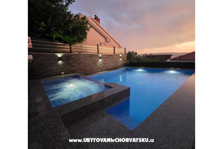 Delux apartment, heated pool – photo 24