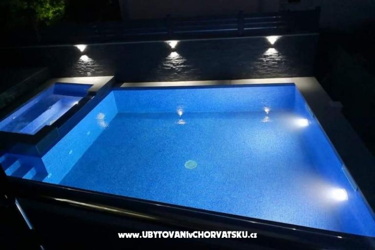 Delux apartment, heated pool – photo 5