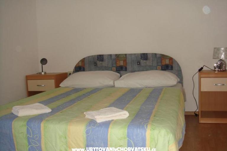 Apartments Andrea Drvenik – photo 14