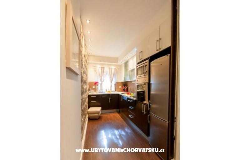 Apartments Barovic Srebreno – photo 11