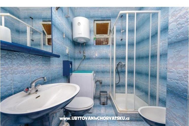 House directly on the sea – photo 9