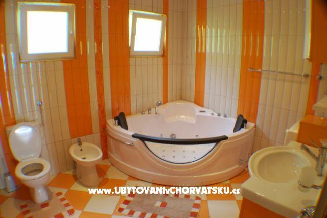 VILLA LASTVA DELUXE - MONTENEGRO – photo 10