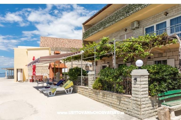 Beach apartments Villa Mirjana – photo 15