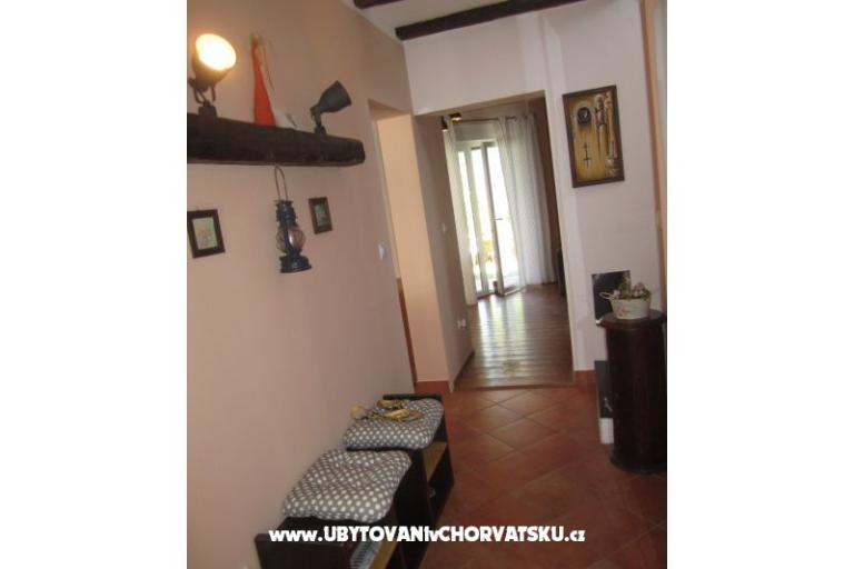 Apartment Flora – photo 16