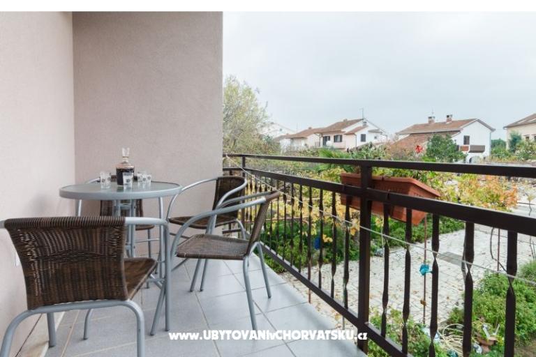 Apartments Valbandon – photo 8