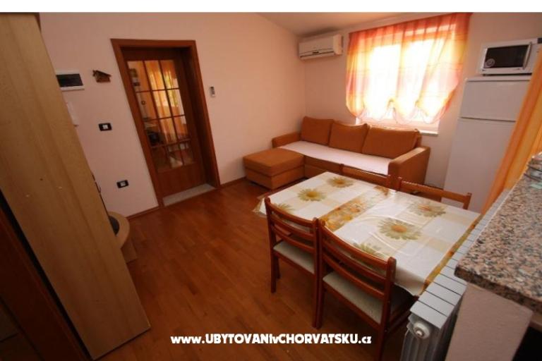 Apartment Jeromela *** – photo 14