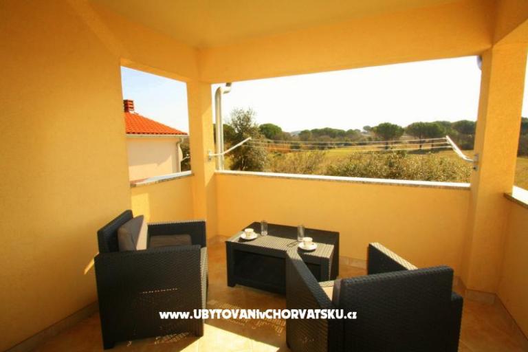 Apartment Zoran - Valbandon  – photo 3