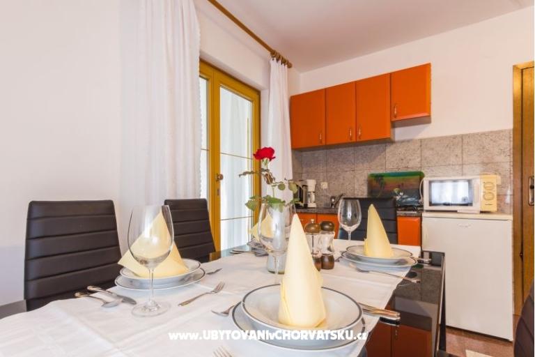 Apartments Mihaela – photo 10