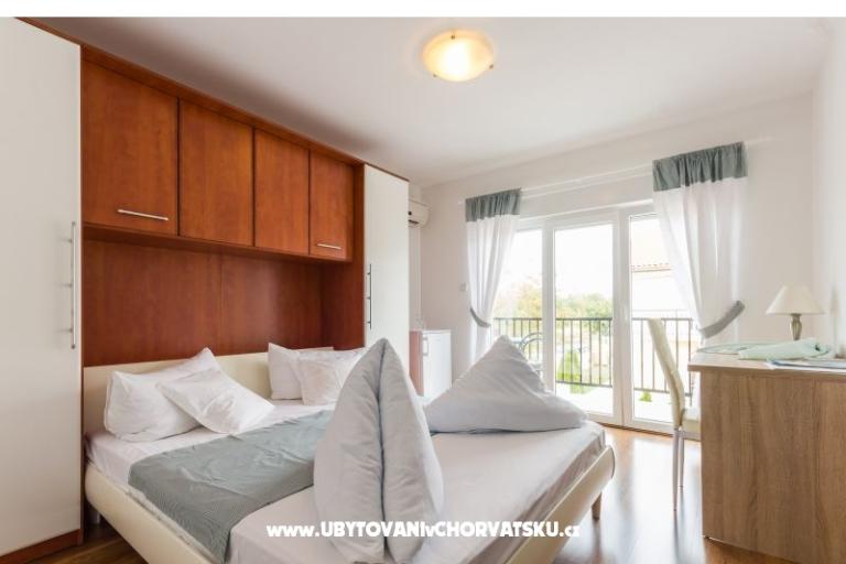 Apartments Mihaela – photo 11
