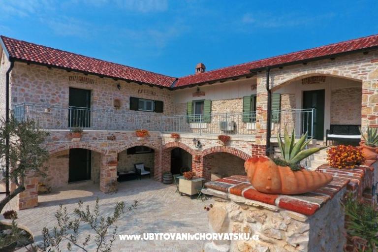 Ancient Dalmatian Apartments – photo 9