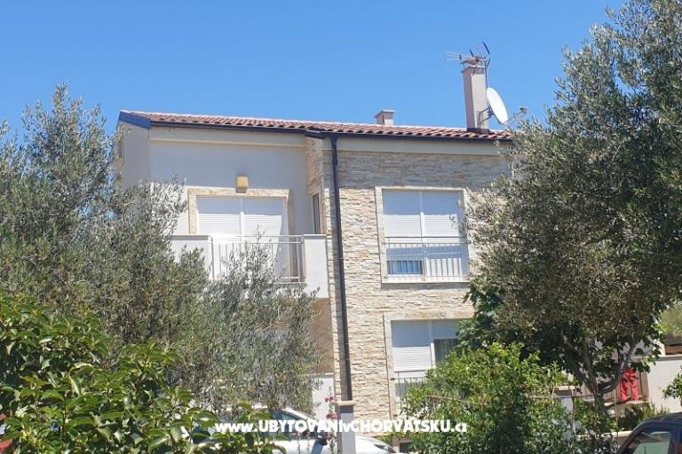 Apartments Pobi – photo 11