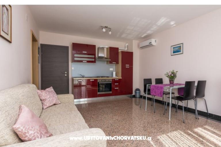 Apartments Pobi – photo 9