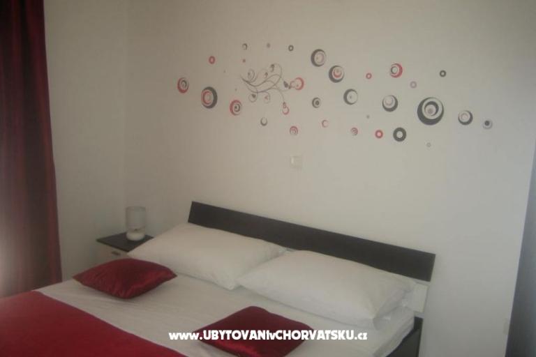 Apartments Roje Sv. Filip i Jakov – photo 8
