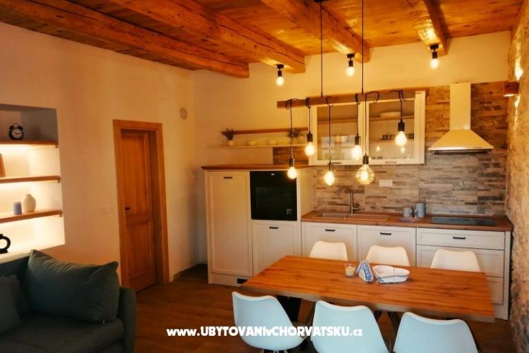 Dalmatinska kamena kuća – photo 21