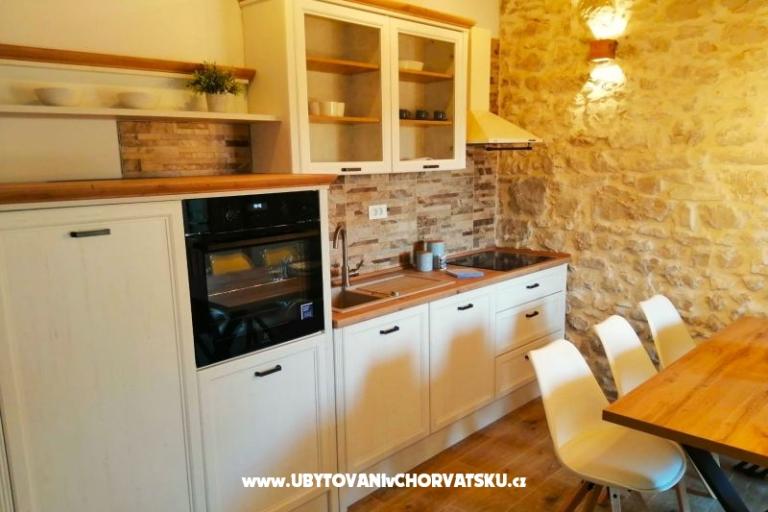 Dalmatinska kamena kuća – photo 22