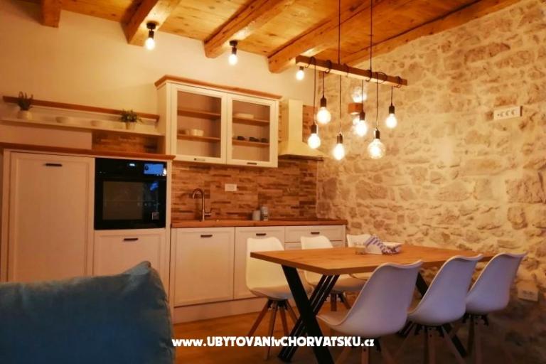 Dalmatinska kamena kuća – photo 23