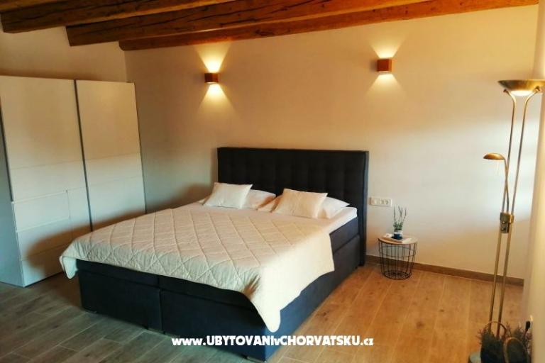 Dalmatinska kamena kuća – photo 28