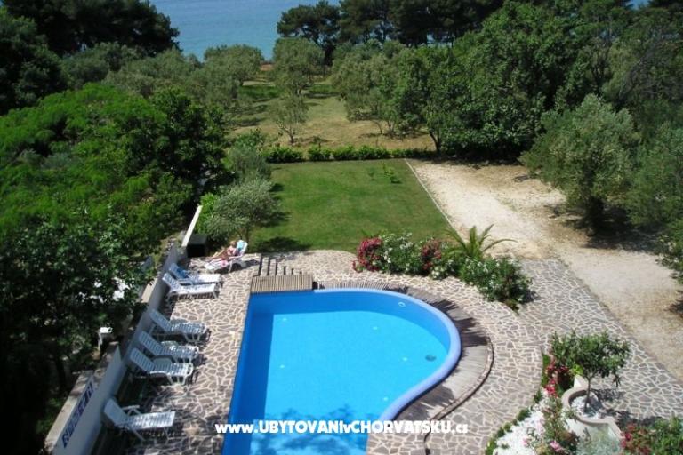 Vila Smirna 4*  with pool  – photo 13