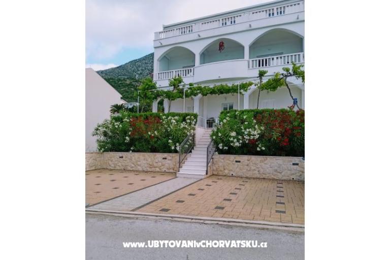 Apartments Lela Brist – photo 2