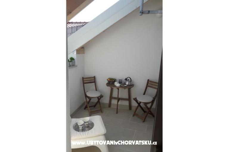 Apartments Vini i Ivana – photo 12