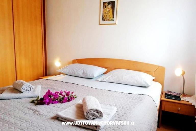 Apartments Mladen – photo 10