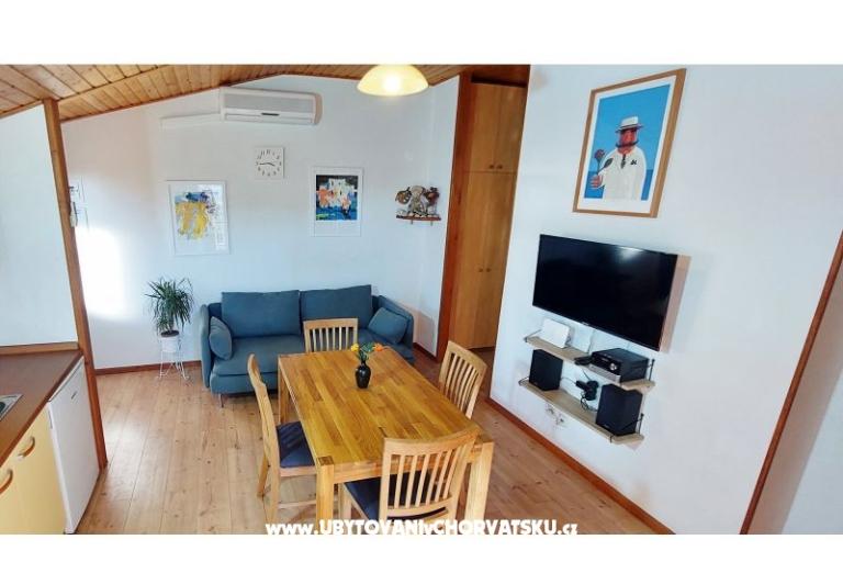 Apartments Mladen – photo 9