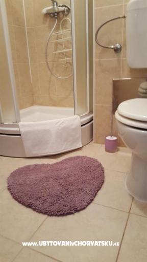 Apartment Smokva - Villa Tudor – photo 4