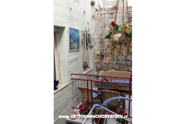 Stone house – photo 9