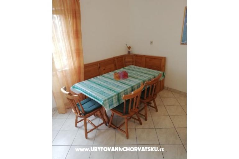 House Mate – photo 10