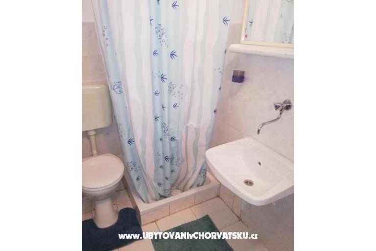 House Mate – photo 18