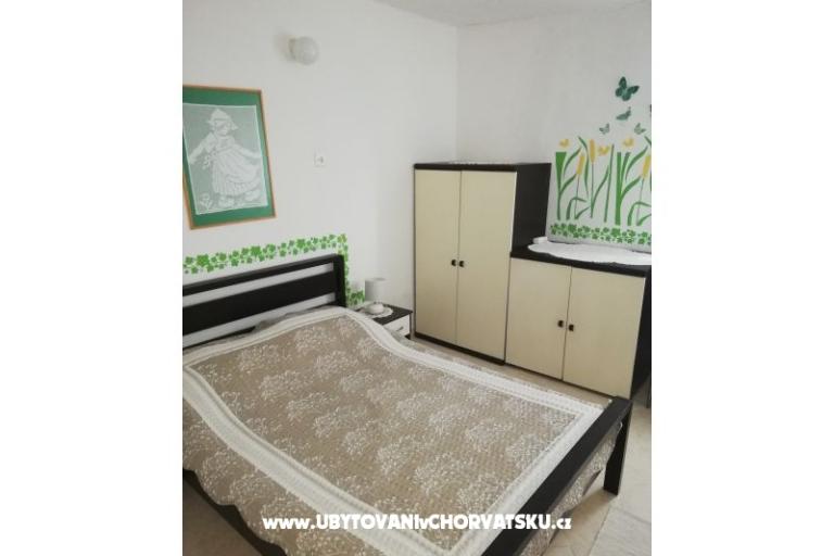 House Mate – photo 7