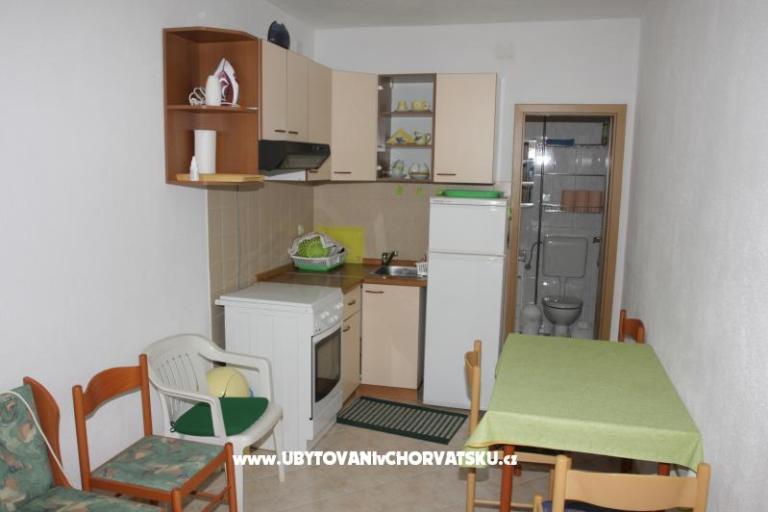 Apartment ETTA (house on the beach) – photo 4