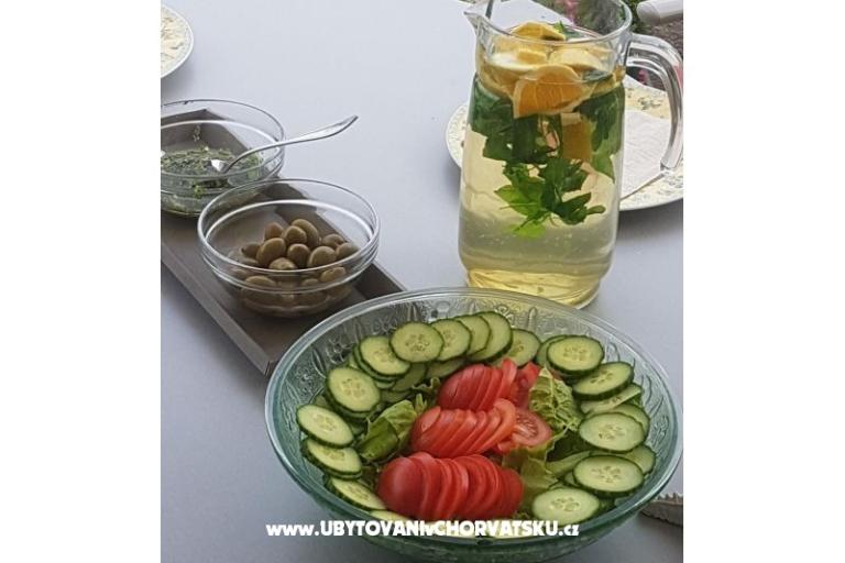 Apartments BY THE BEACH-Meri – photo 16