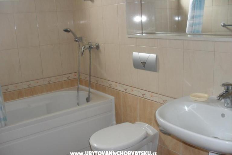 Apartments Vedrana – photo 4