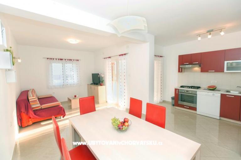 Apartments Dina – photo 4