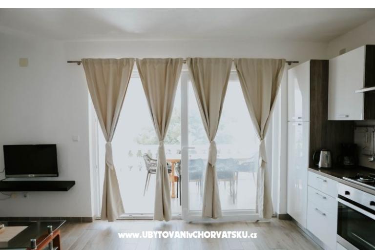 Beachfront Apartments Amaris – photo 10
