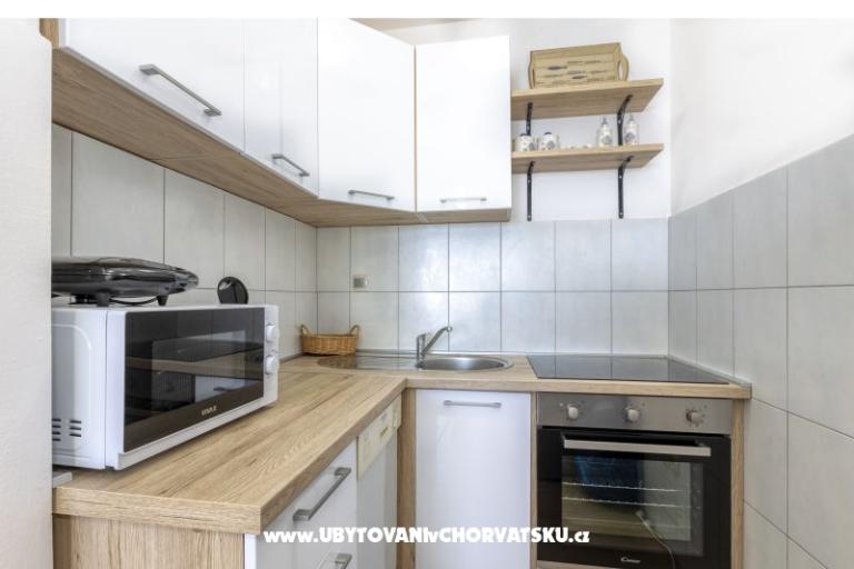 Beachfront Apartments Laszlo – photo 3