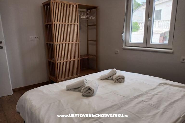 Beachfront Holiday House Ivana with – photo 9