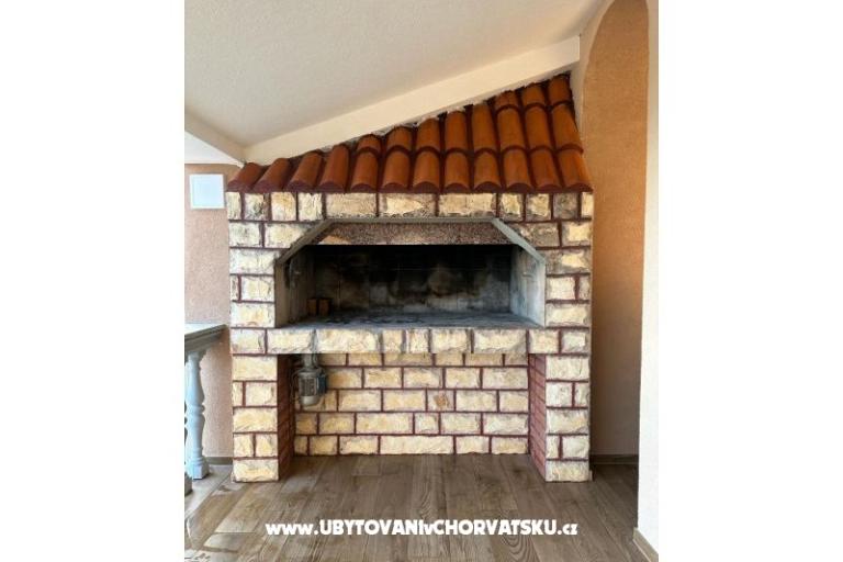 Villa Robert 2 with pool Cesarica – photo 15