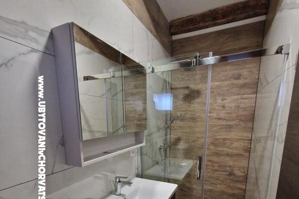 Villa Robert 2 with pool Cesarica – photo 16