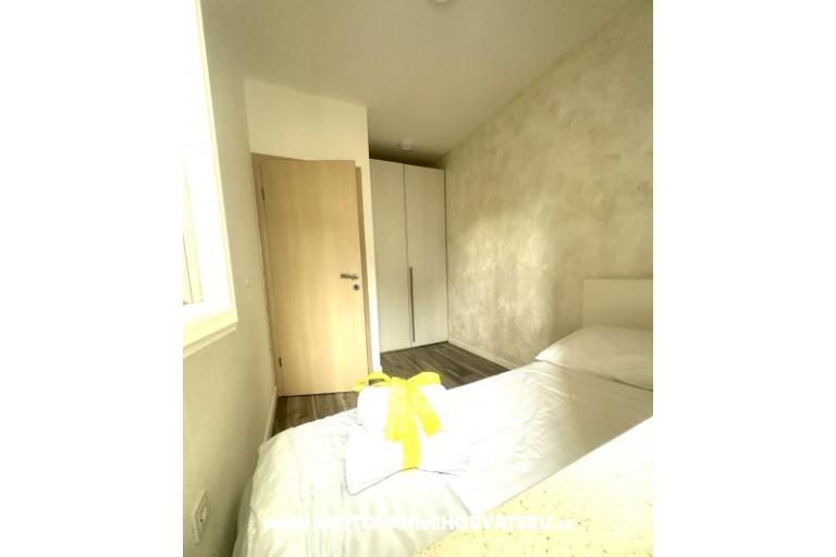 Apartment Ana – photo 12