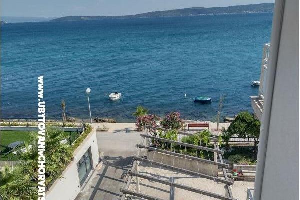 Apartments Figaro – photo 11