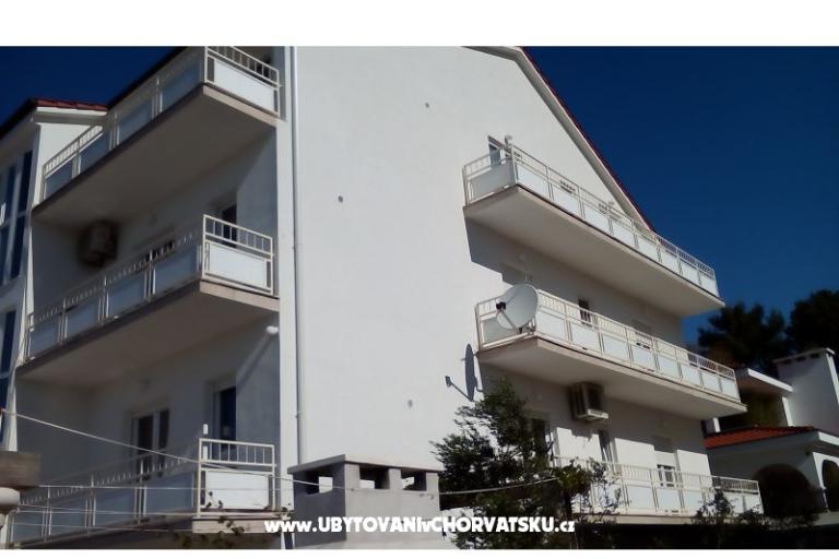 Apartments Figaro – photo 16