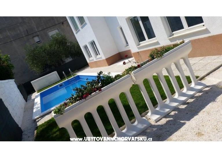 Apartments Karadza – photo 3