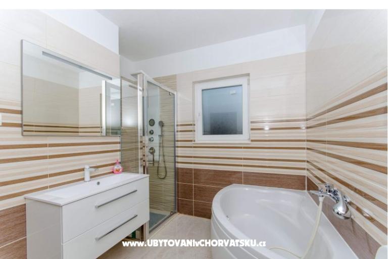 Apartment Viki – photo 12