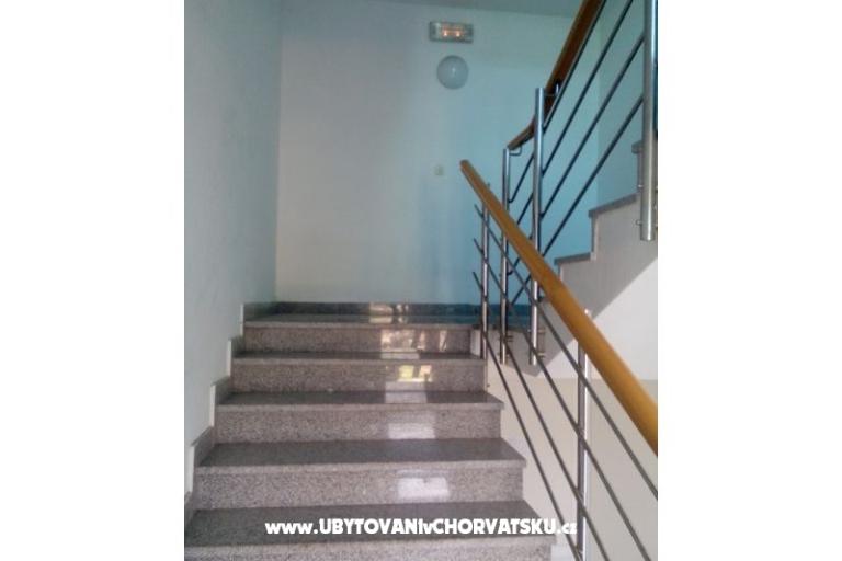 Apartments Kastel Stari – photo 12