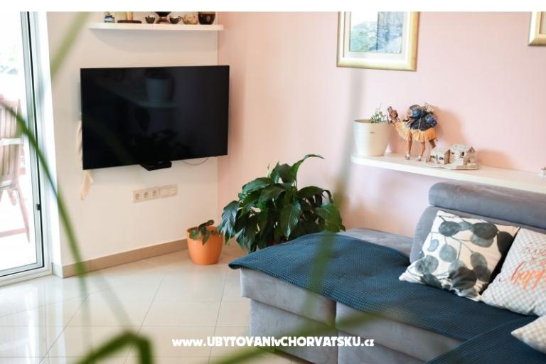 Flora Apartment – photo 10