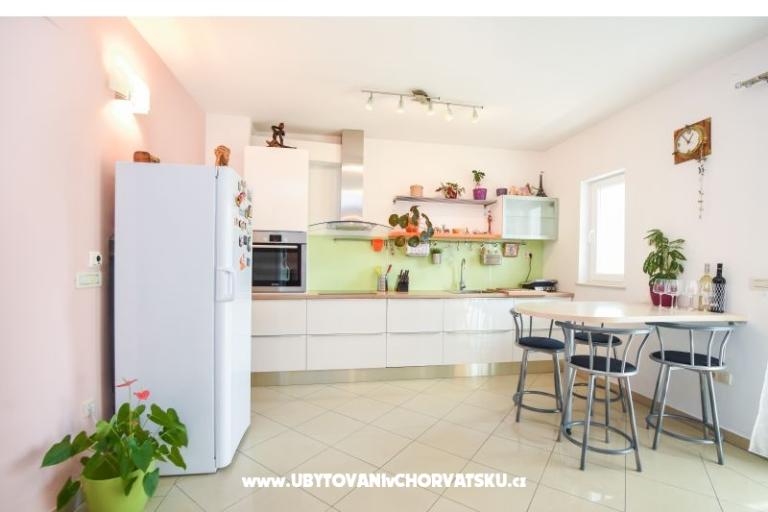 Flora Apartment – photo 12