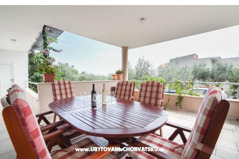 Flora Apartment – photo 16