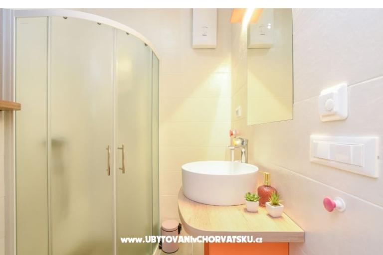 Flora Apartment – photo 4